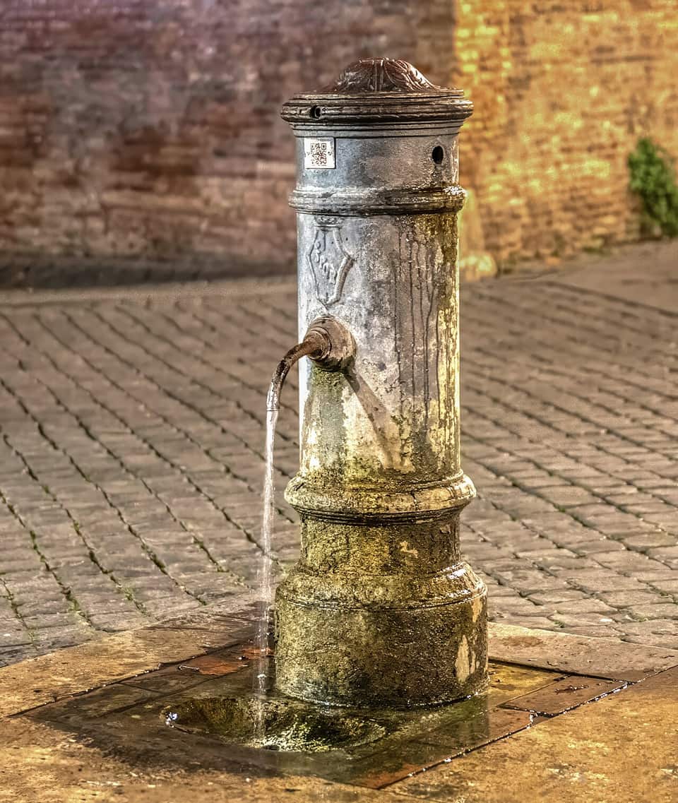 Drink from a nasone